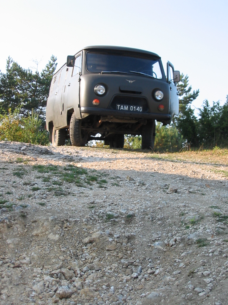 UAZ 452