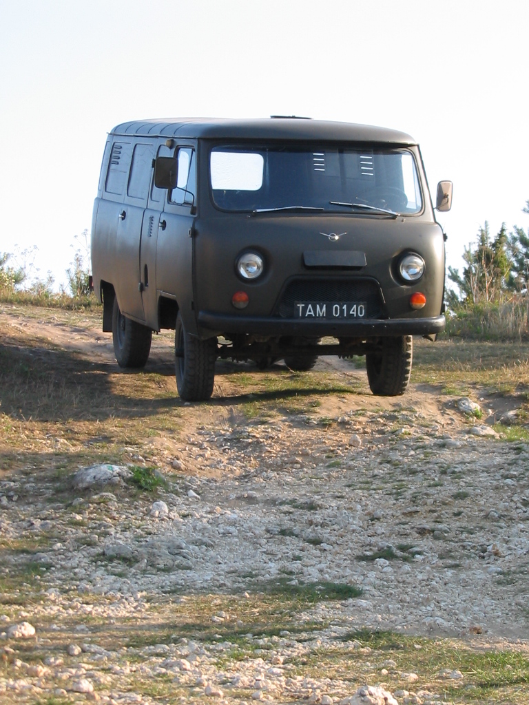 UAZ 452