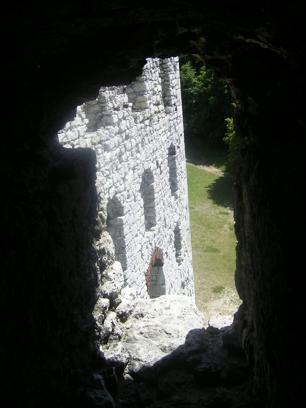 Ogrodzieniec5.jpg