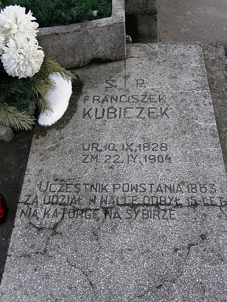 Grób kpt.Kubiczka.jpg