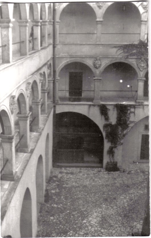 25a.jpg